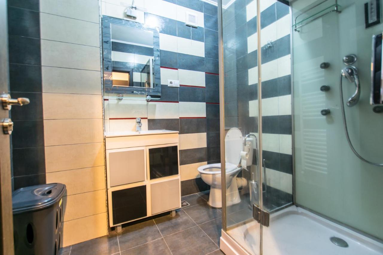 Luxury Hotel Riviera Cluj Napoca Bagian luar foto